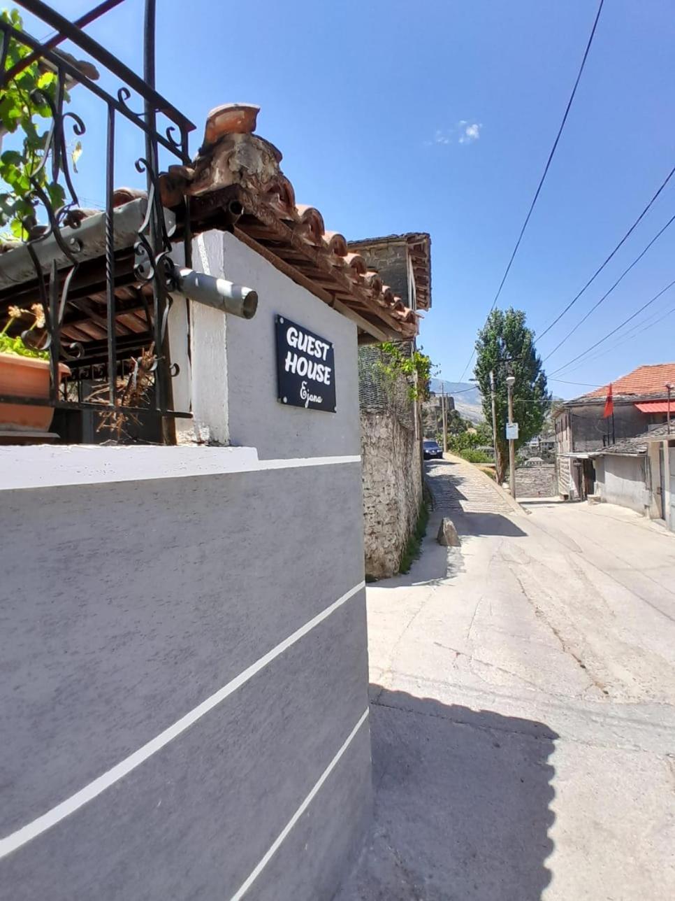 Guest House Ejona Gjirokastër Eksteriør bilde